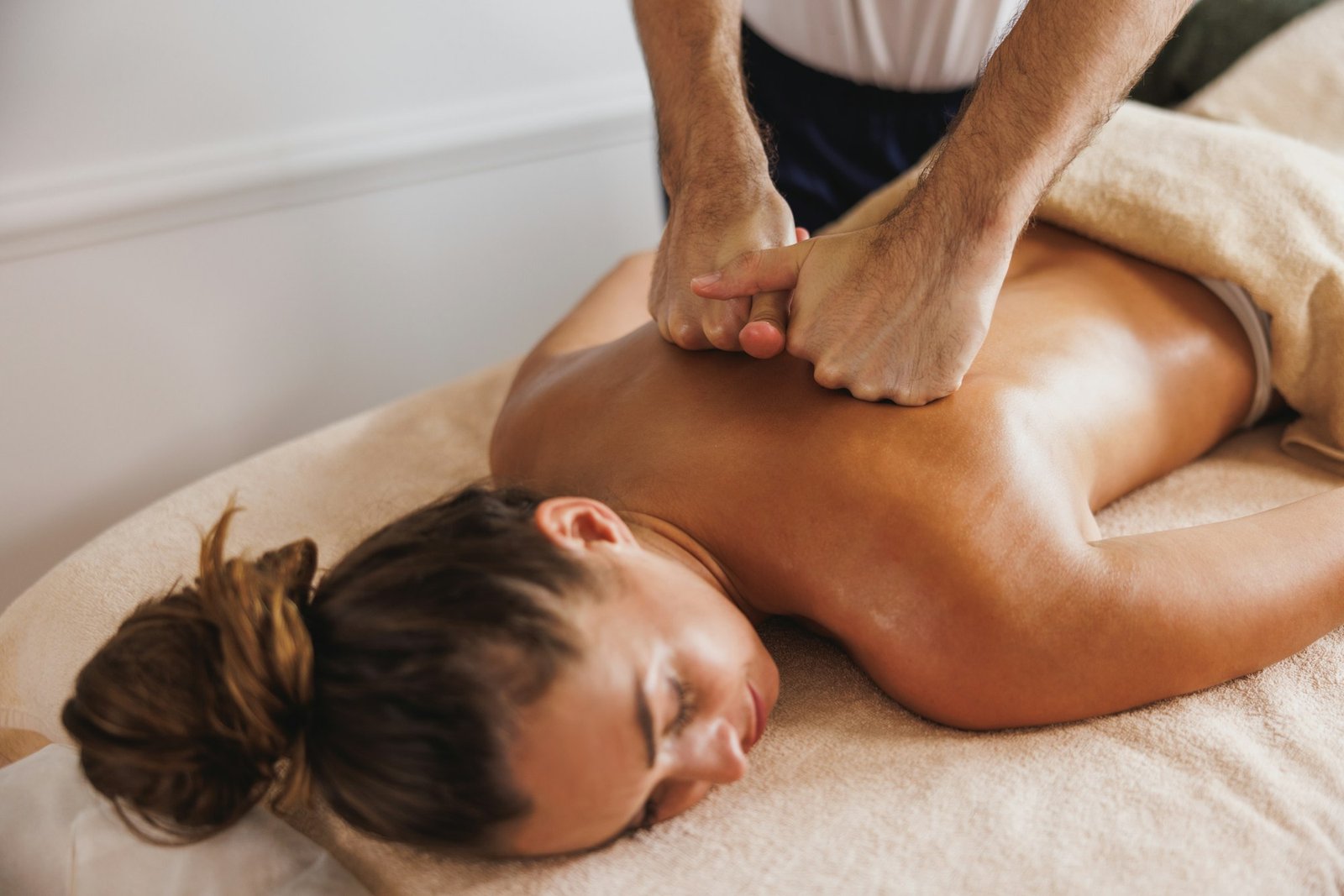 Massage thérapeutique du dos en cabinet